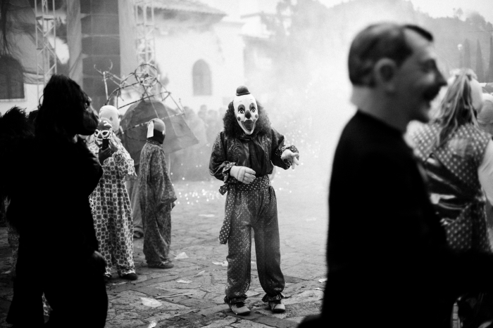 San Lorenzo Zincantán, 10 agosto 2014In una piccola valle situata sugli altopiani centrali dello stato del Chiapas in Messico, un popolo di origine maya celebra il suo santo con una festa in maschera allestita davanti alla Chiesa di San Lorenzo.